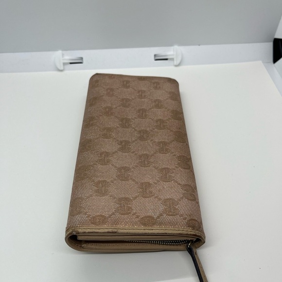 Pre owned Gucci Tan Wallet with Heart Detail - Picture 4 of 7